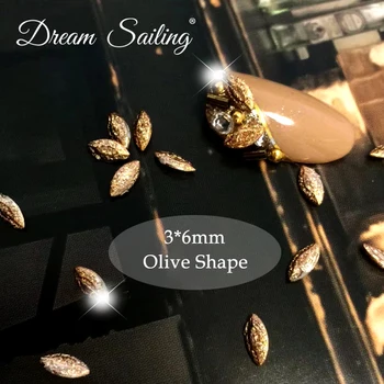 Decoração da Arte do prego 3D Azeite de Formas Enrugadas de Ouro Prata Champanhe DIY Strass Presente de Ano Novo do Prego do Natal Acessórios
