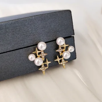 O coreano Cristal Pérolas Brincos para Mulheres Simples, Estrelas Pequenas Brinco de Moda Ouvido Jóia de Presente de Casamento Mujer Boucle D'oreille