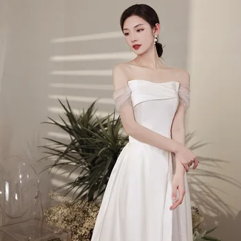 Francês Luz Vestido De Noiva De Cetim Brinde Noiva De Casamento Branco Vestido De Noite Do Banquete De Um Ombro Temperamento Simples Vestido De Baile